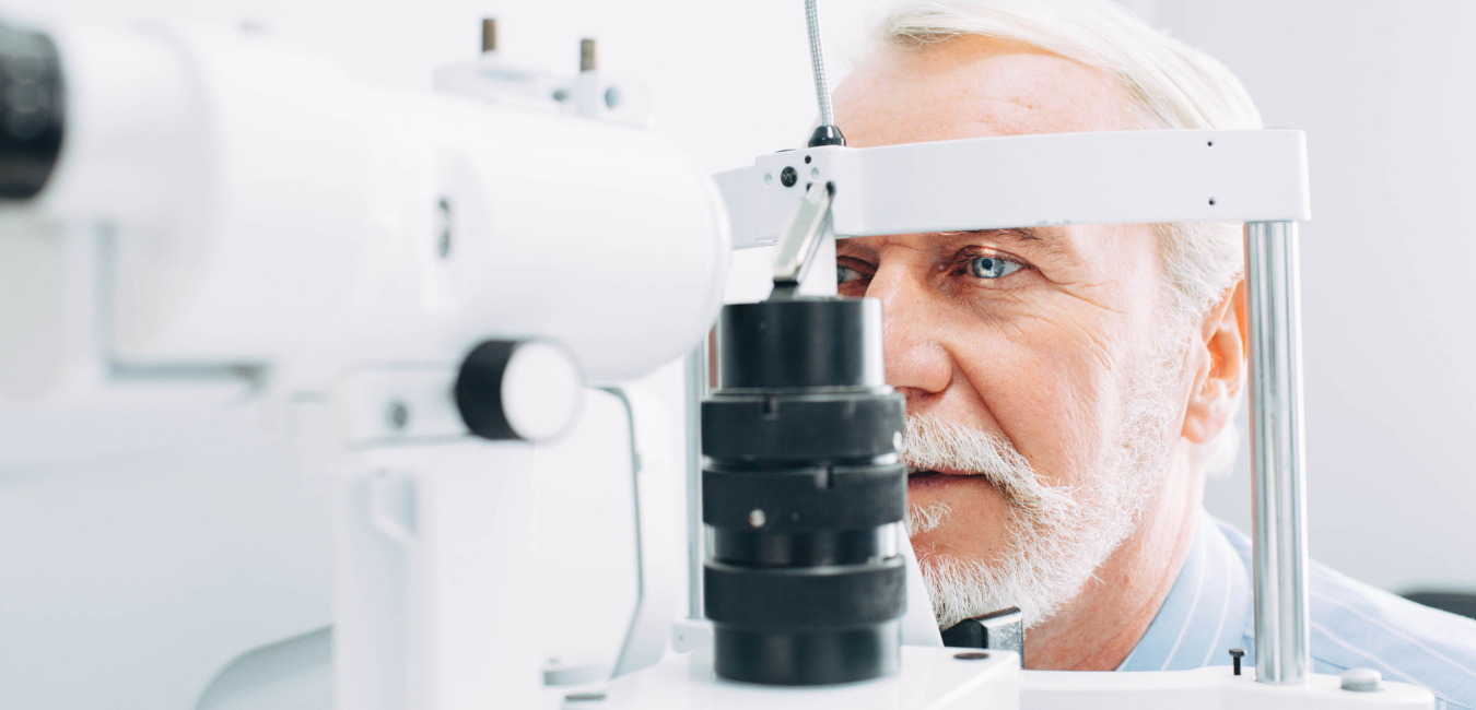 L'âge oculaire chez une personne agée